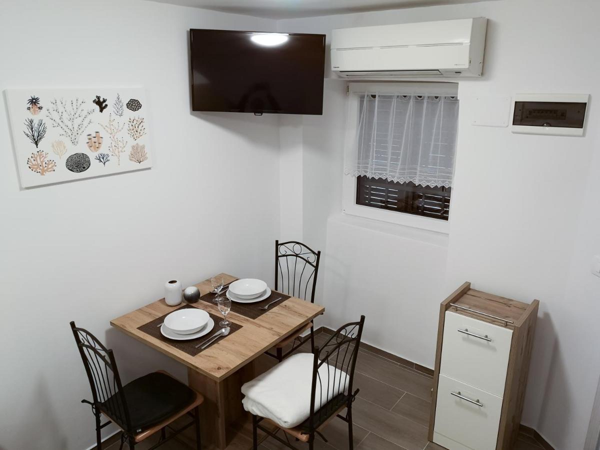 Korala Apartments 皮兰 外观 照片